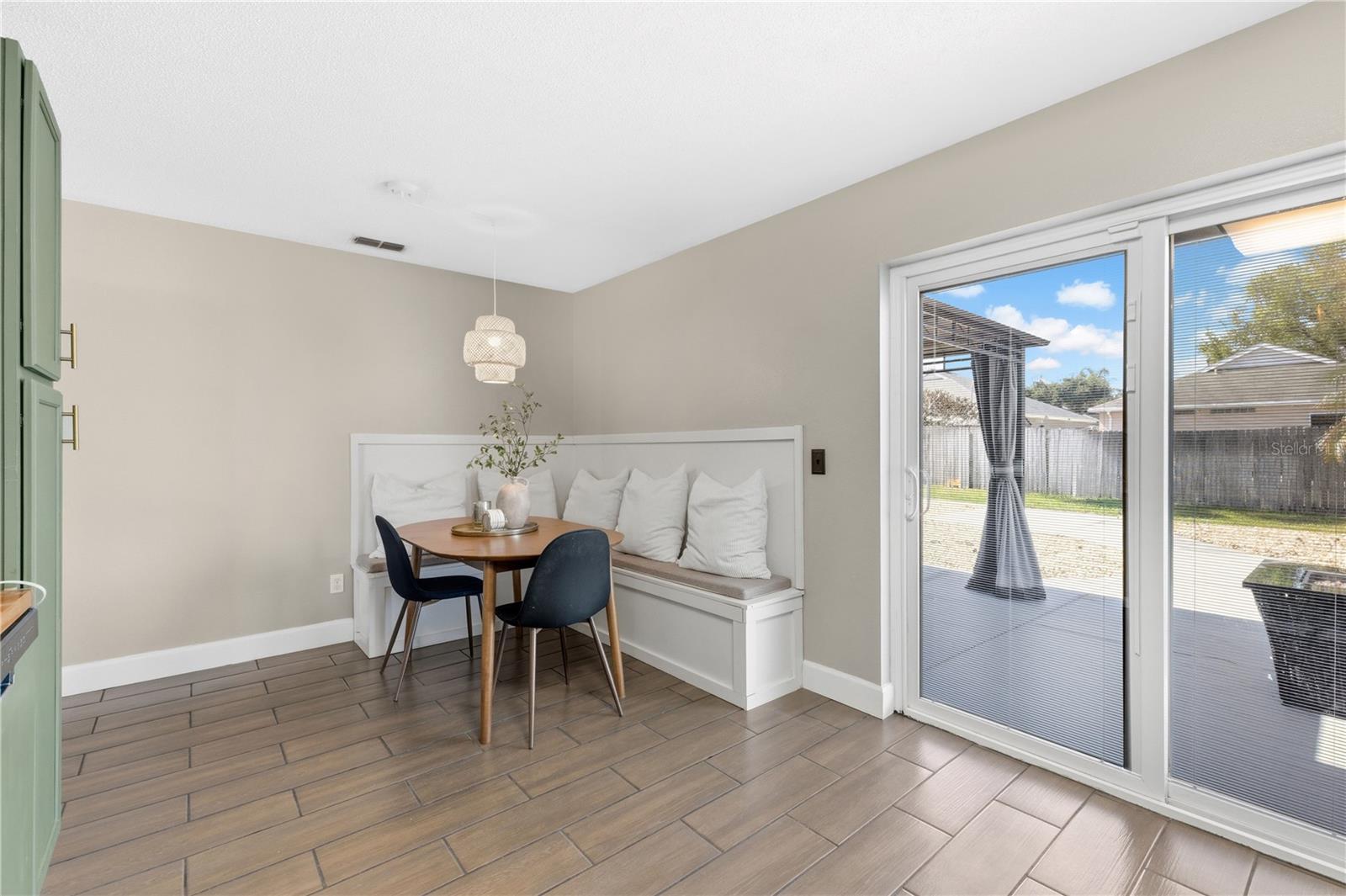 Image 8 of 38 For 805 Belvoir Drive