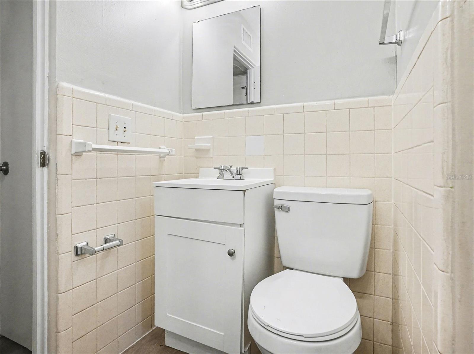 Image 14 of 17 For 5216 Van Aken Drive