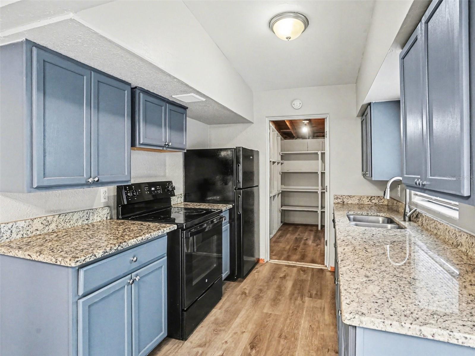 Image 6 of 17 For 5216 Van Aken Drive