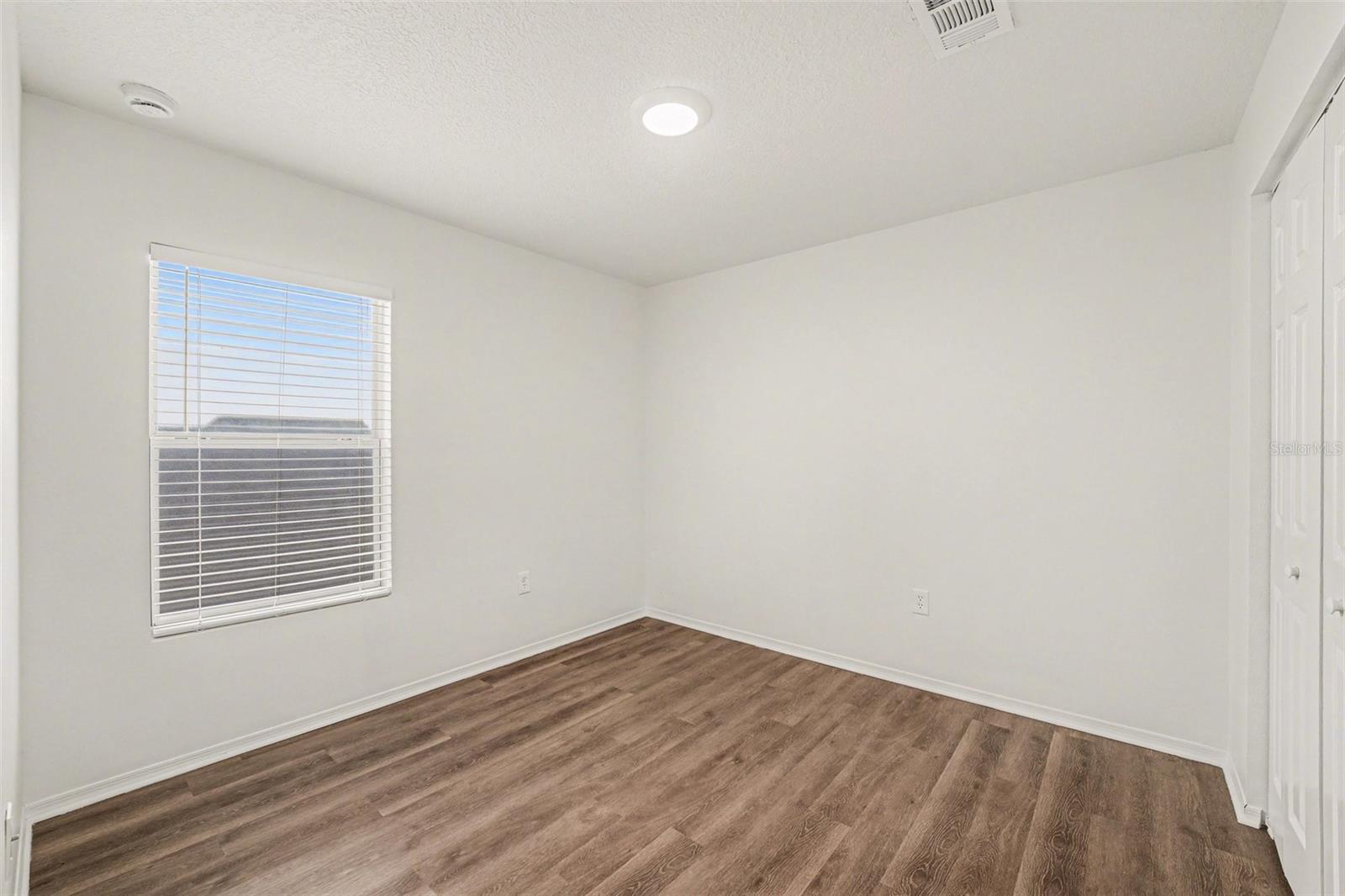 Image 15 of 25 For 7271 Wakeview Drive