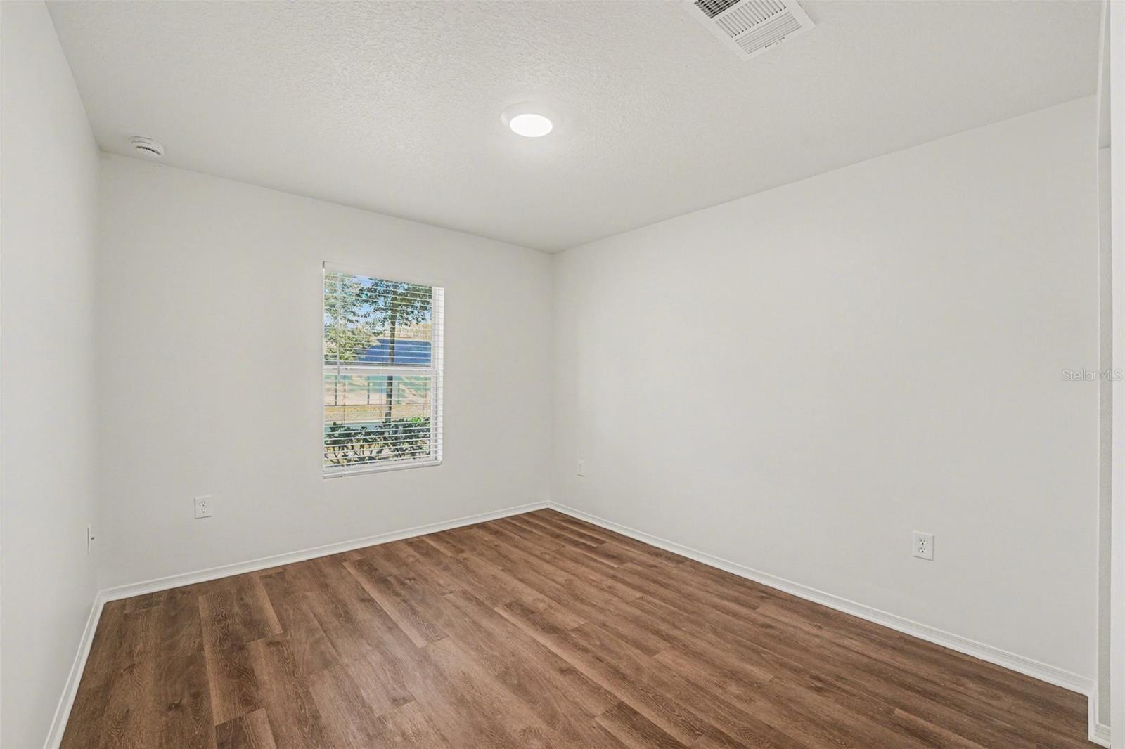 Image 17 of 25 For 7271 Wakeview Drive