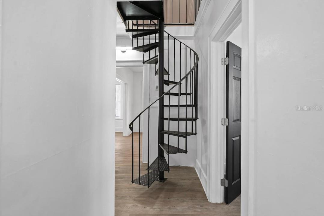 Image 15 of 58 For 1829 Hollenbeck Drive