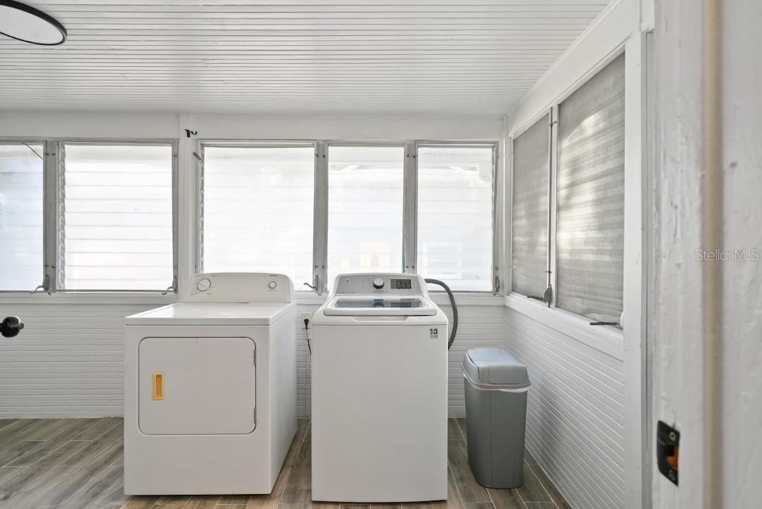 Image 16 of 58 For 1829 Hollenbeck Drive