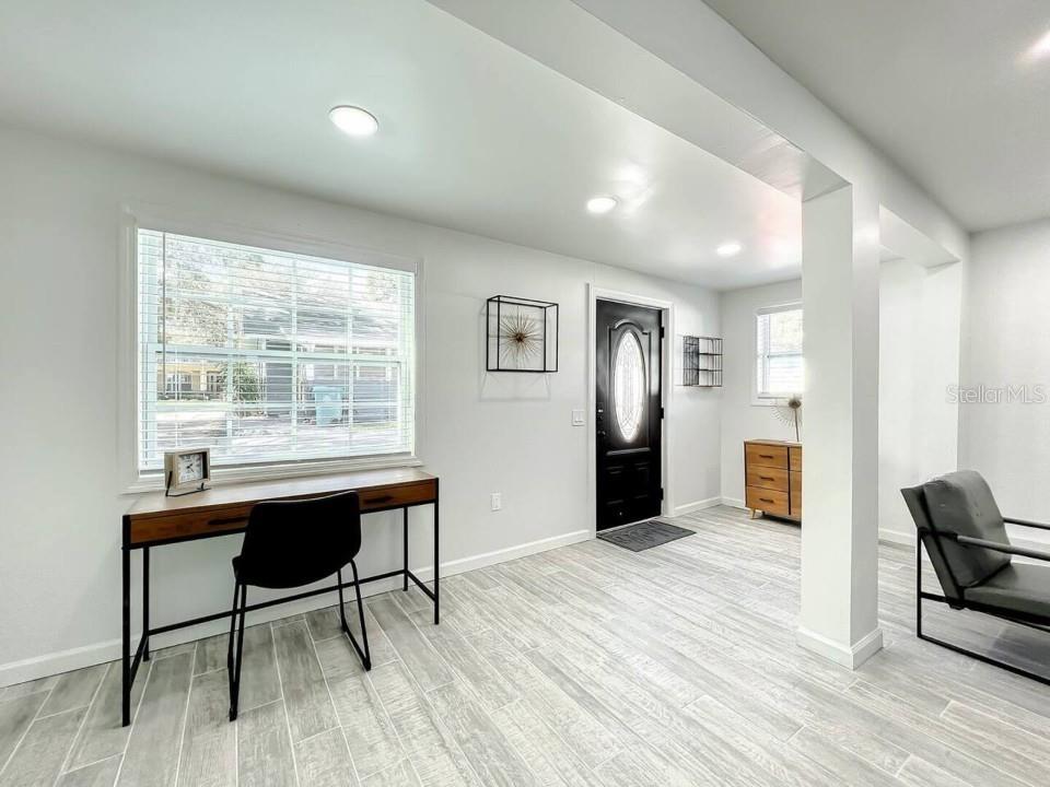 Image 24 of 58 For 1829 Hollenbeck Drive