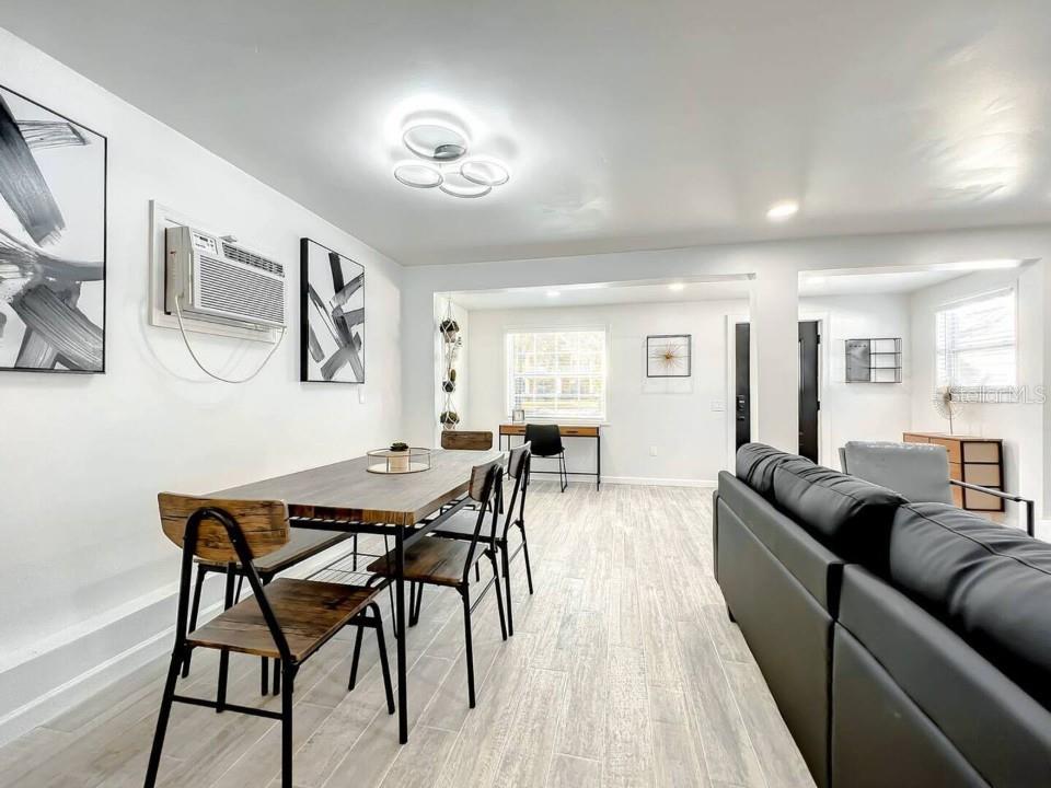 Image 25 of 58 For 1829 Hollenbeck Drive