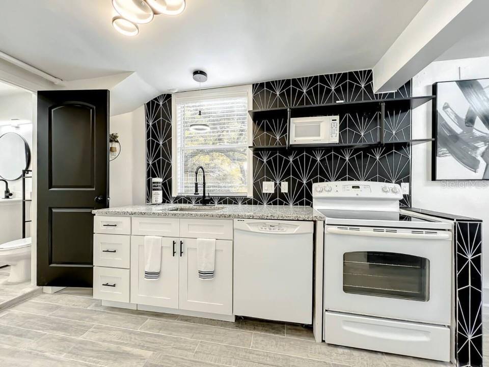 Image 29 of 58 For 1829 Hollenbeck Drive