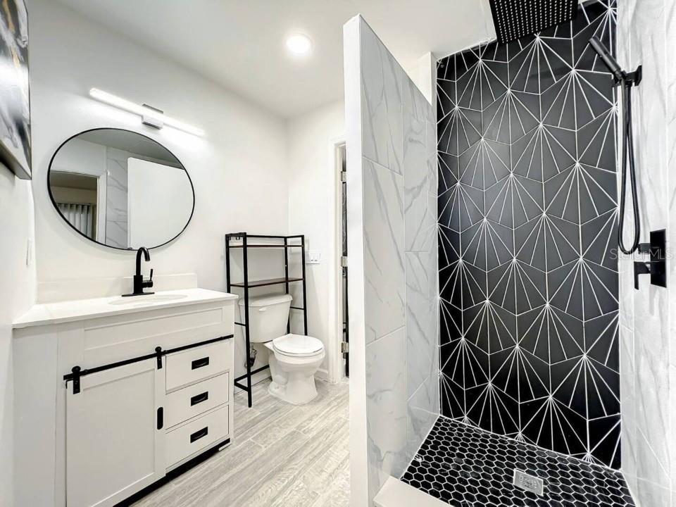 Image 34 of 58 For 1829 Hollenbeck Drive