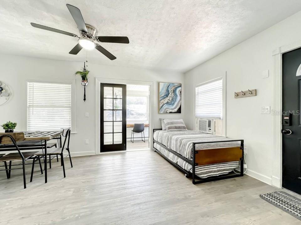 Image 41 of 58 For 1829 Hollenbeck Drive