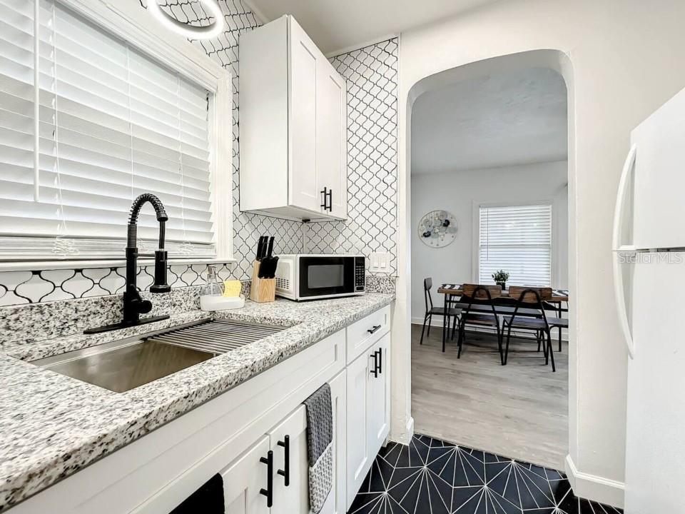 Image 44 of 58 For 1829 Hollenbeck Drive