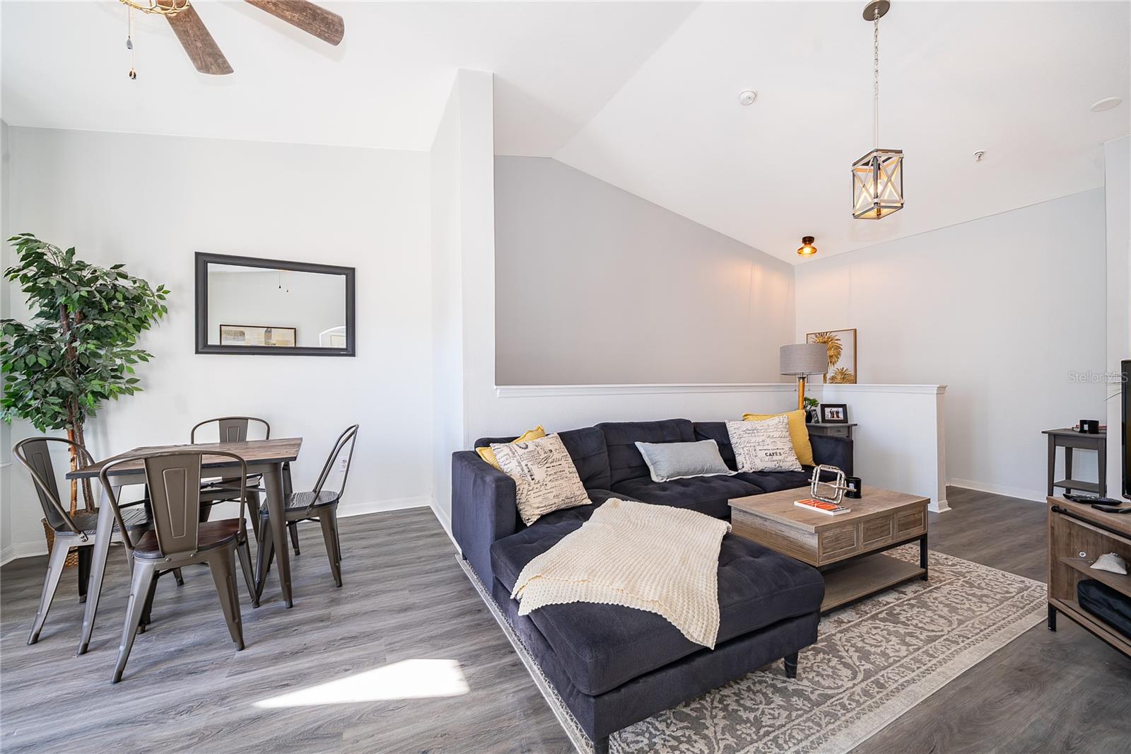 Image 12 of 27 For 1101 Vintage Village Lane 103