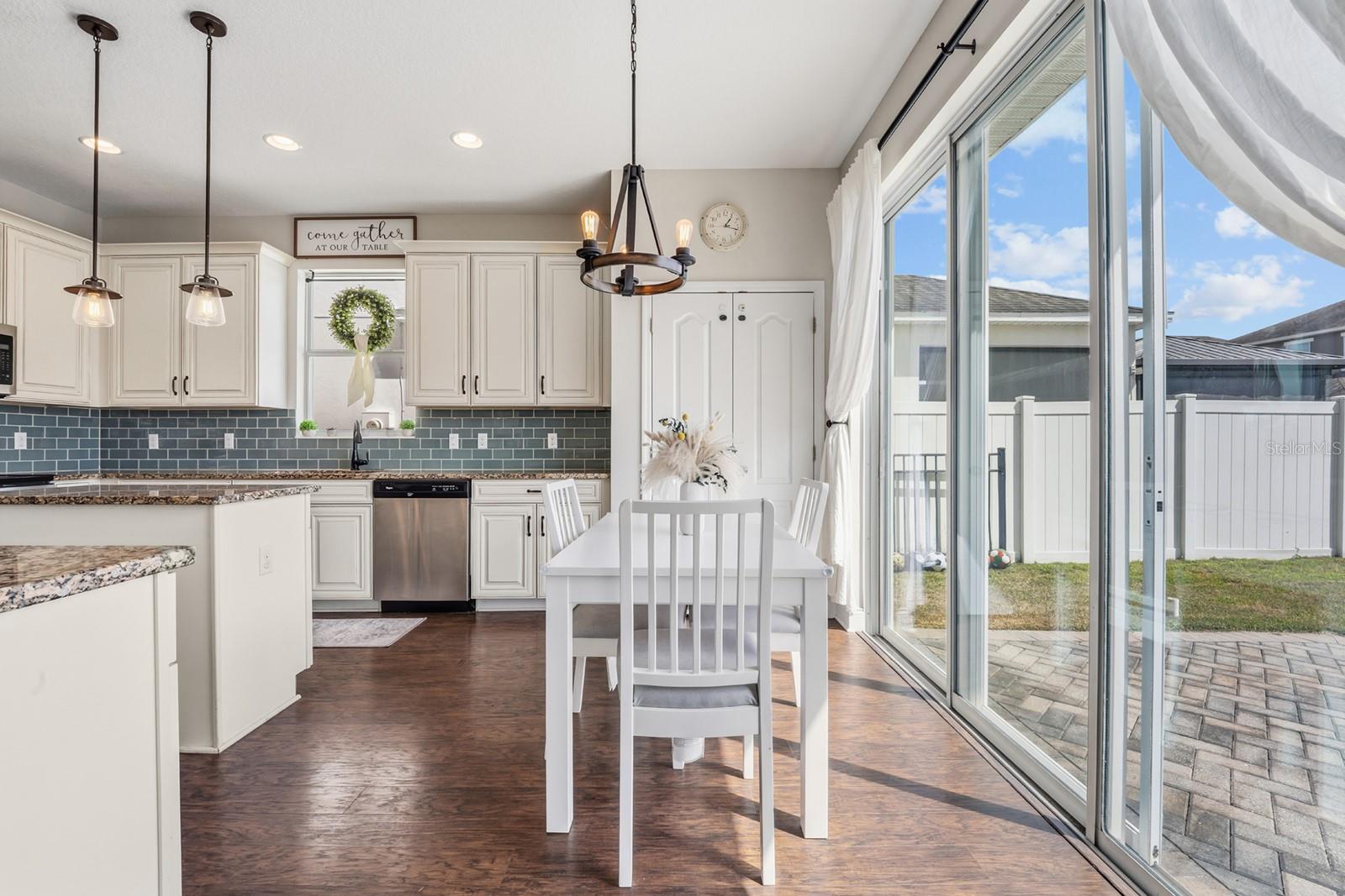 Image 20 of 52 For 10542 Langefield Street