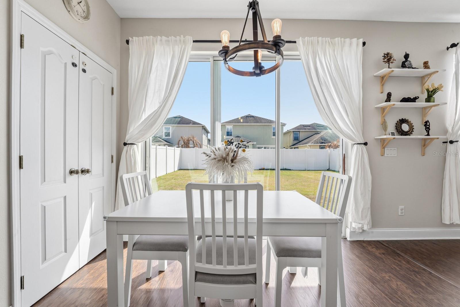 Image 21 of 52 For 10542 Langefield Street