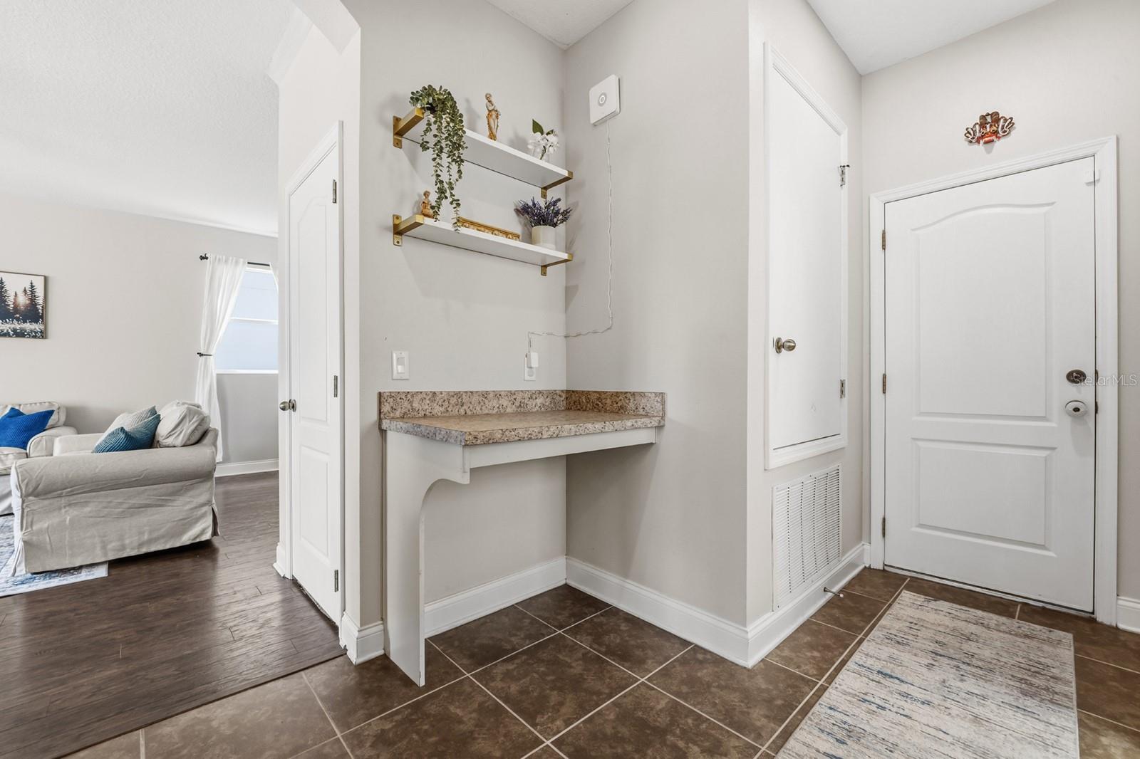 Image 23 of 52 For 10542 Langefield Street