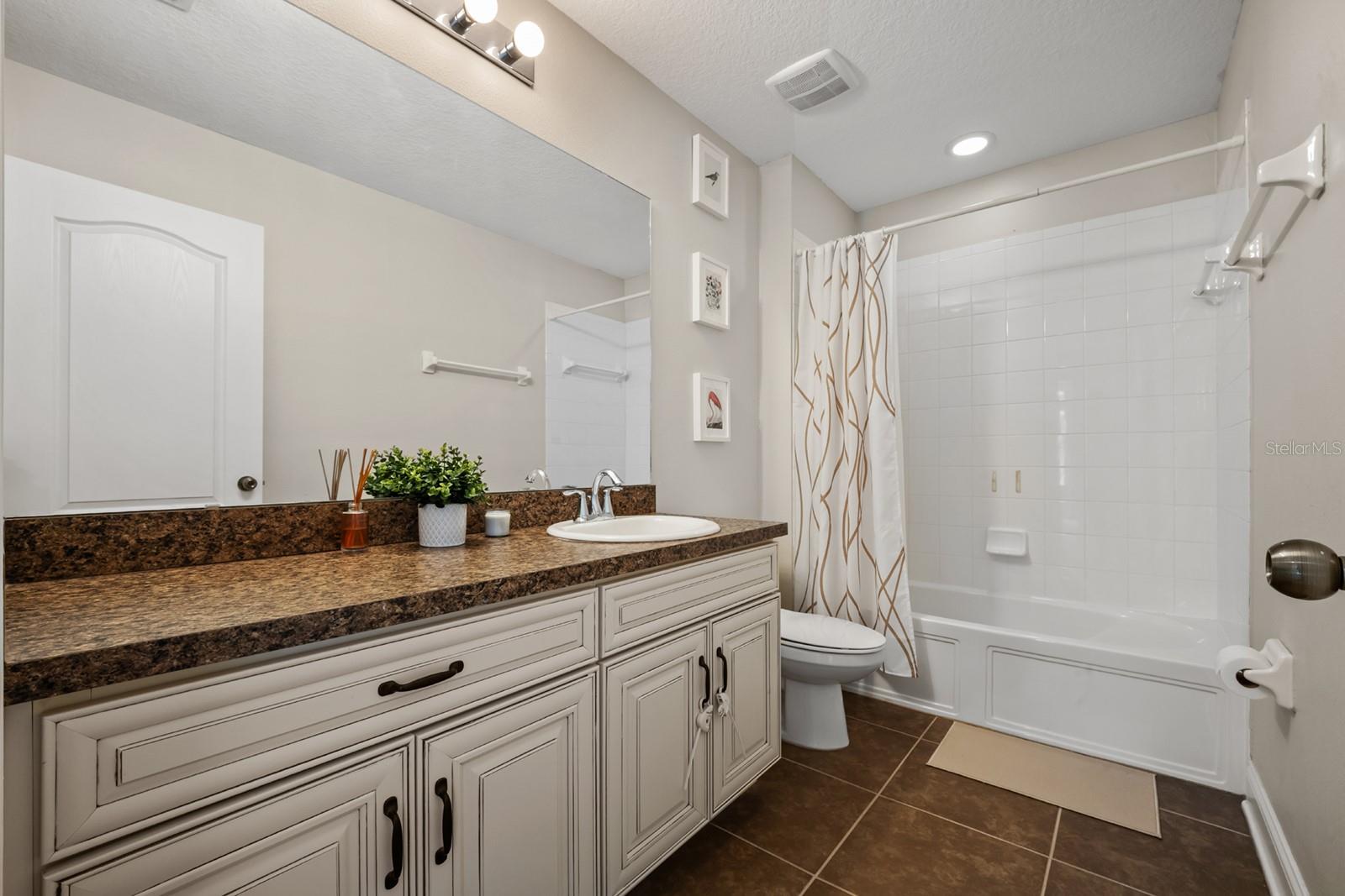 Image 34 of 52 For 10542 Langefield Street