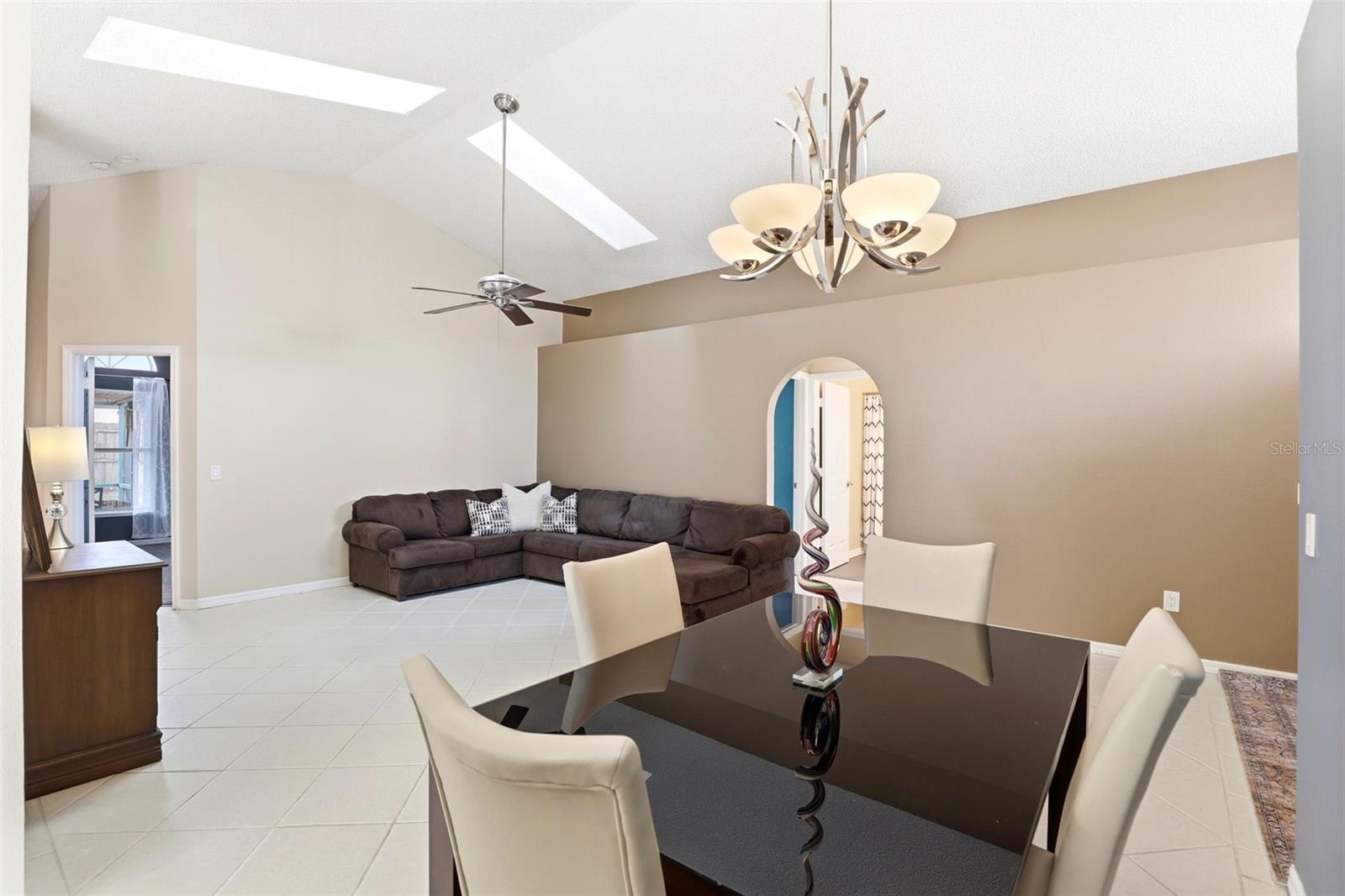 Image 11 of 39 For 2836 Crofton Way