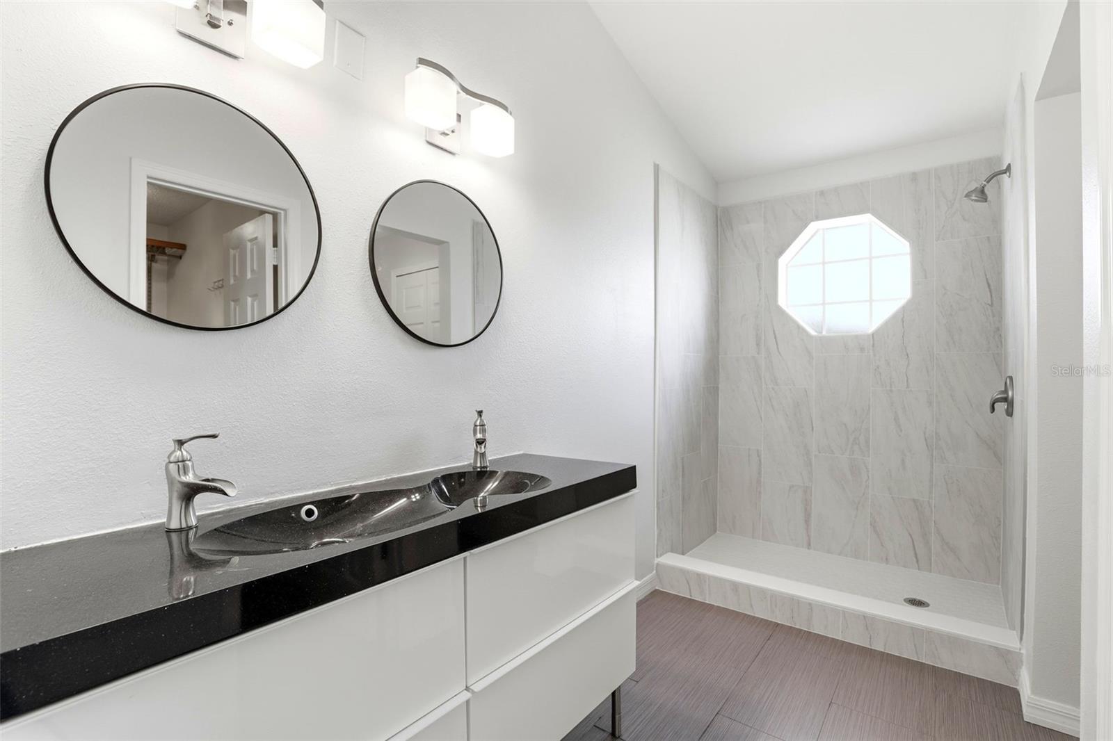 Image 24 of 39 For 2836 Crofton Way