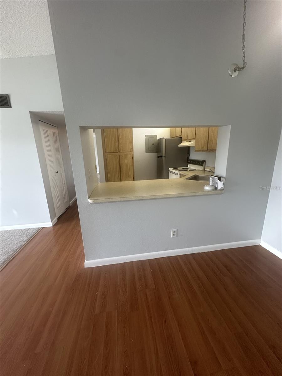 Image 6 of 22 For 8215 Sun Spring Circle 63