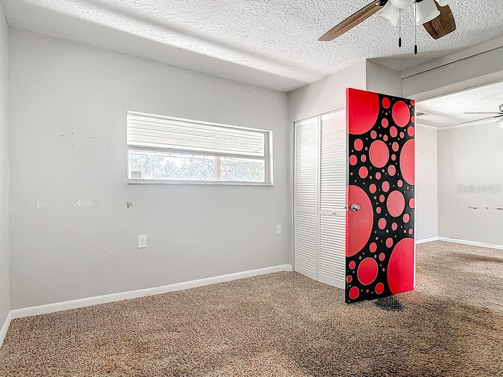 Image 16 of 30 For 106 Rosehill Avenue