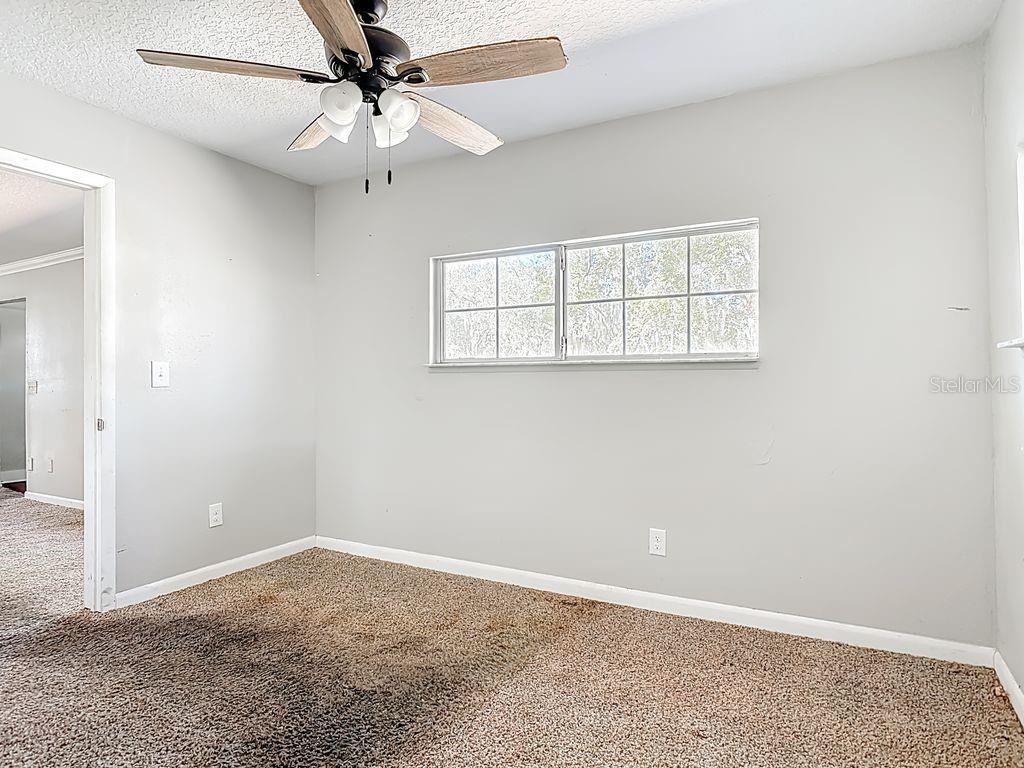 Image 21 of 30 For 106 Rosehill Avenue