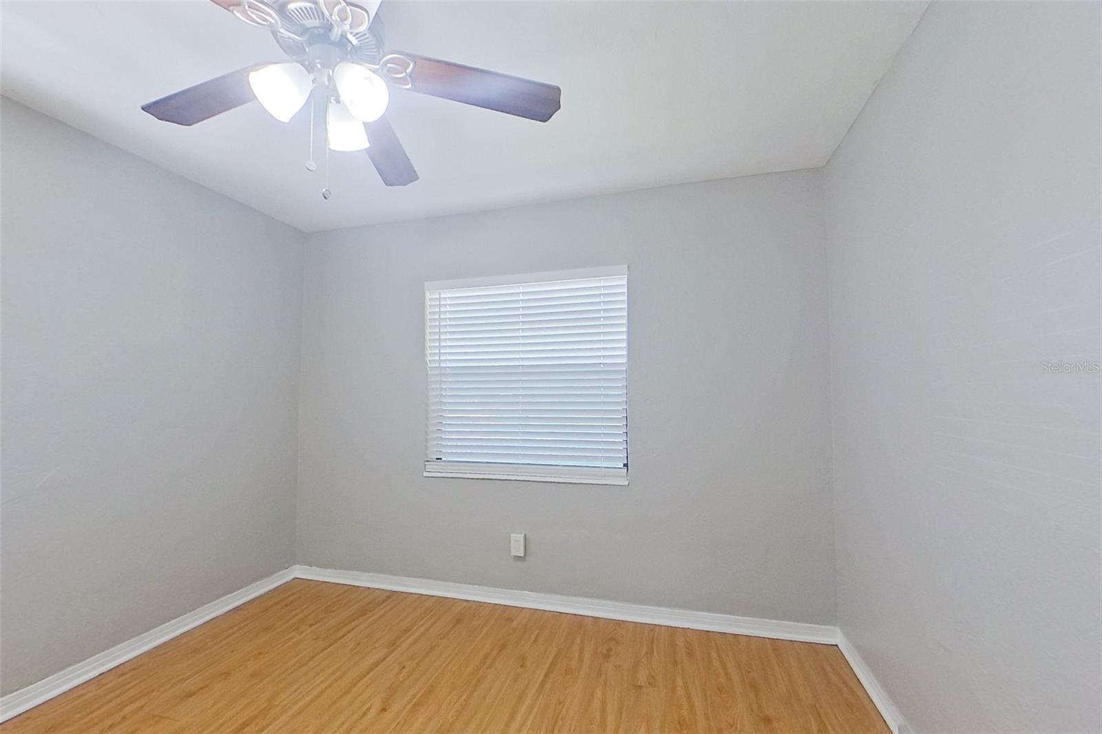 Image 11 of 16 For 5140 17th Avenue N