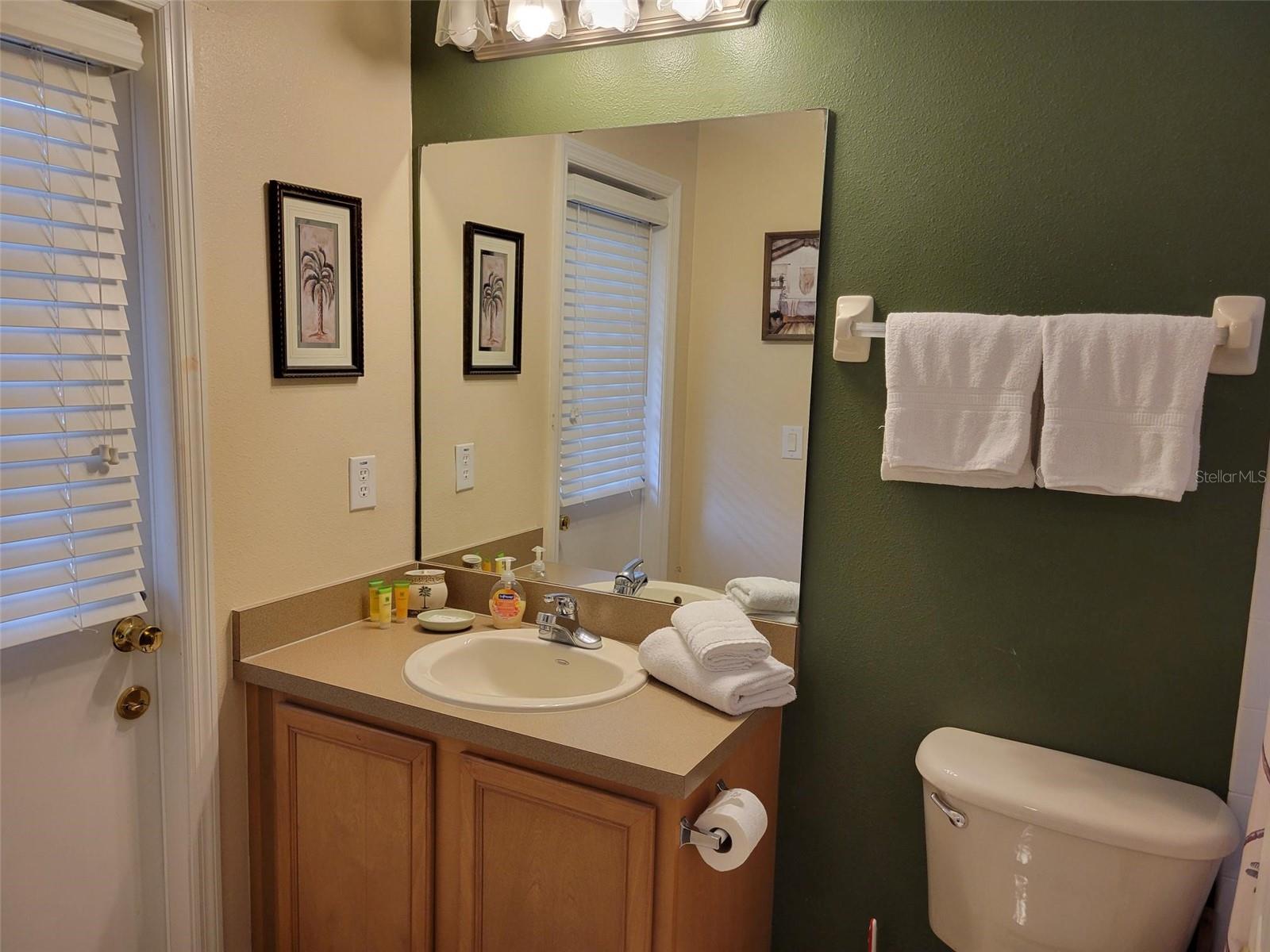 Image 21 of 31 For 643 Orista Drive