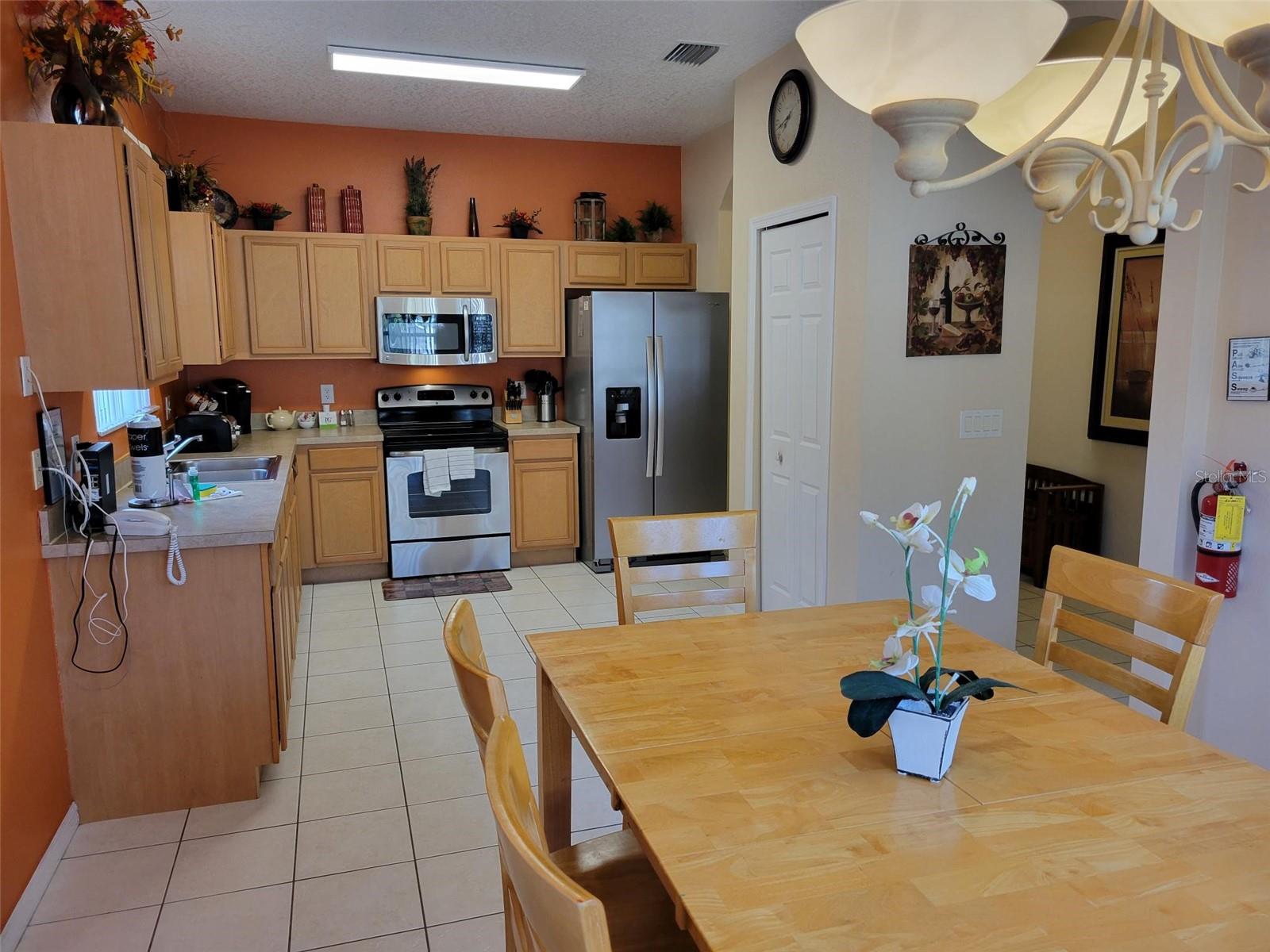 Image 9 of 31 For 643 Orista Drive