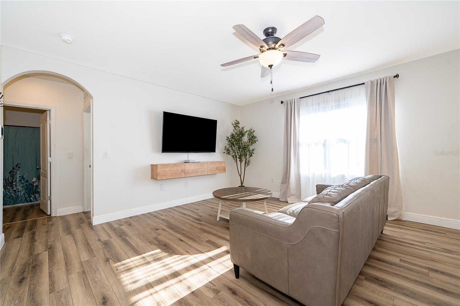 Image 12 of 36 For 2036 White Pelican Terrace