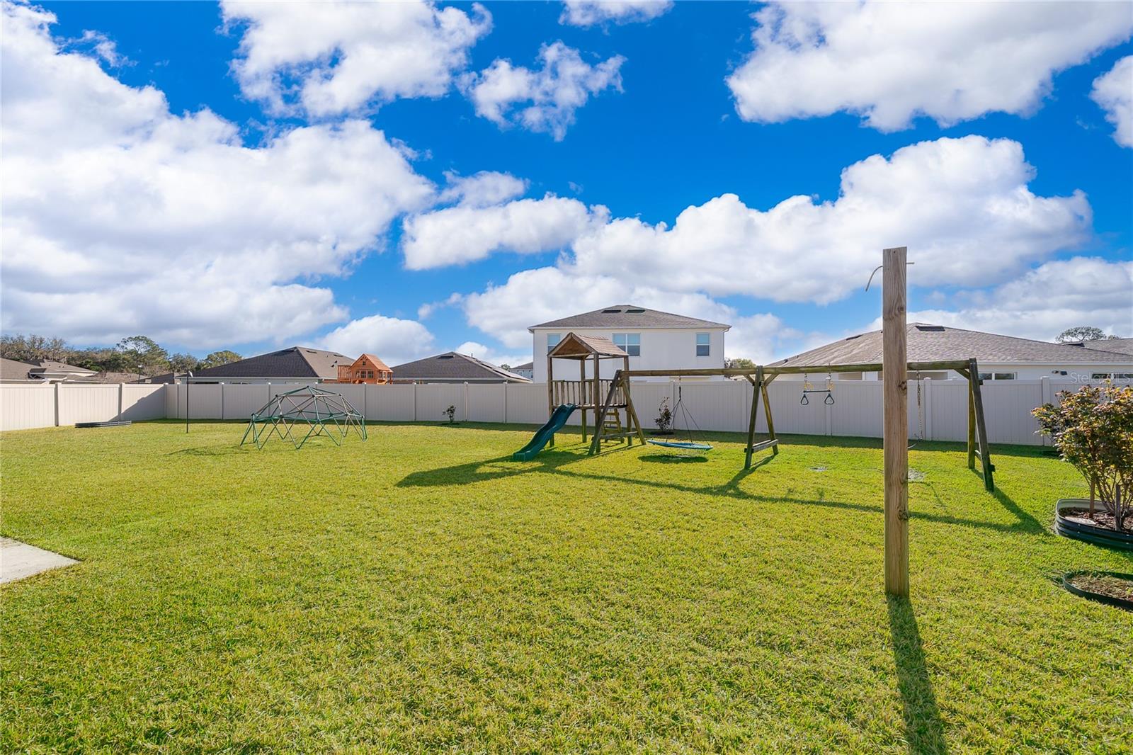 Image 30 of 36 For 2036 White Pelican Terrace