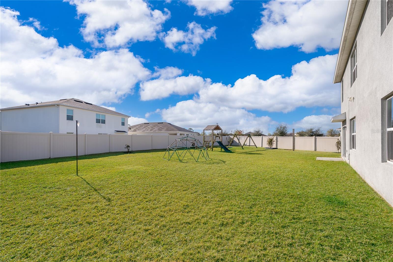 Image 31 of 36 For 2036 White Pelican Terrace