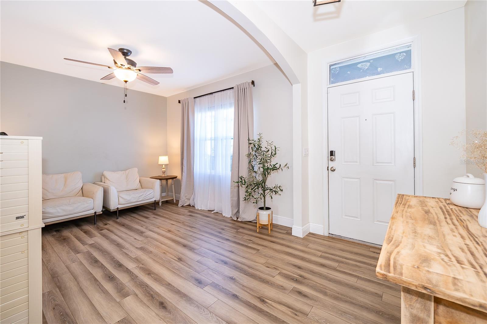 Image 5 of 36 For 2036 White Pelican Terrace