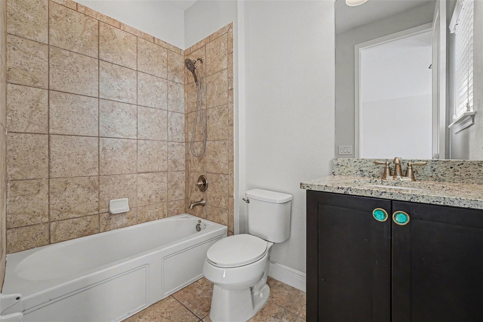 Image 22 of 35 For 190 Minton Loop