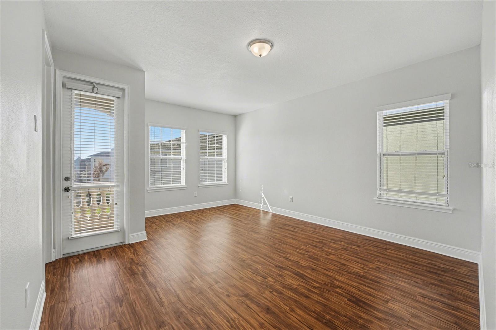 Image 28 of 35 For 190 Minton Loop