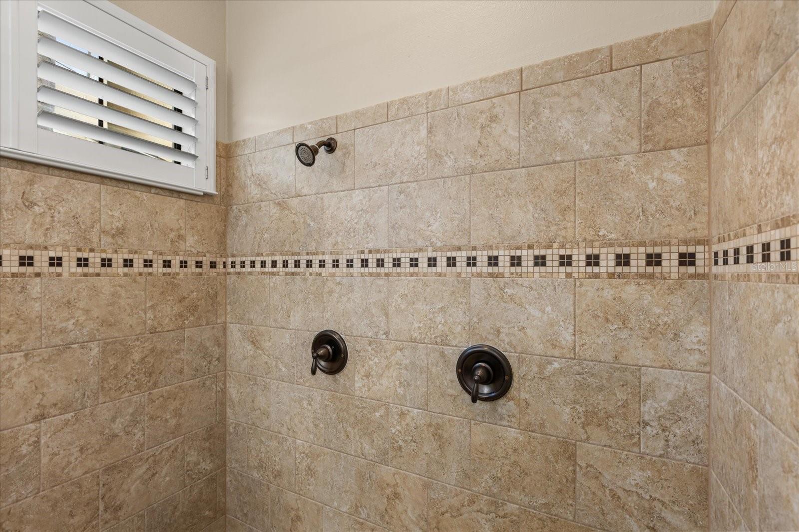 Image 30 of 78 For 989 Desert Mountain Court