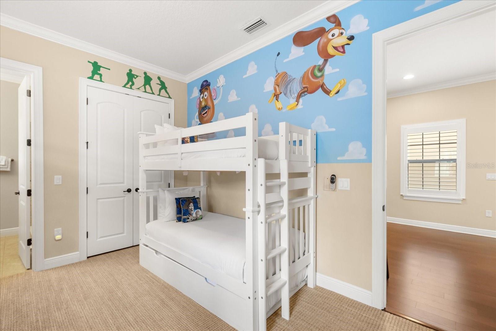 Image 37 of 78 For 989 Desert Mountain Court