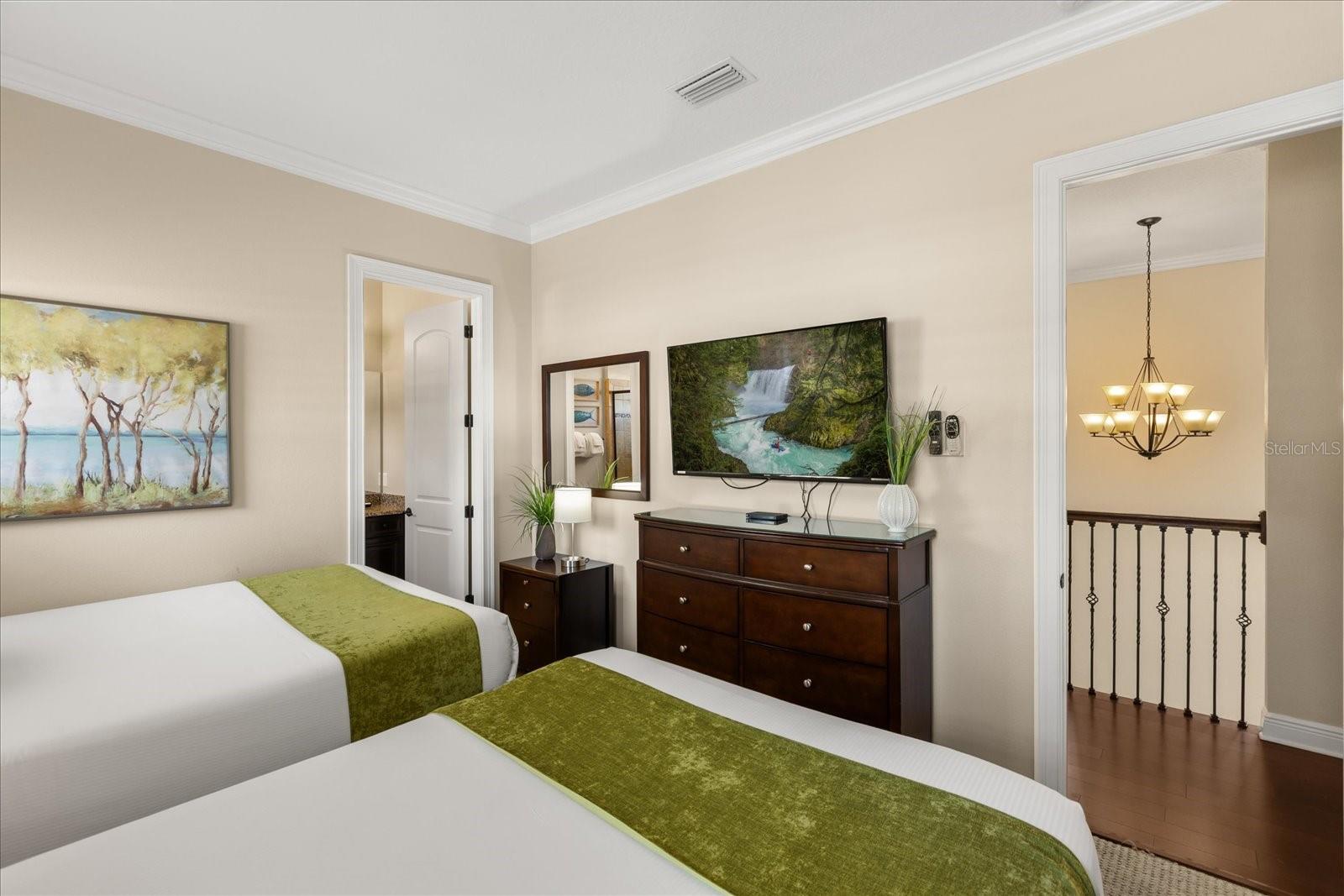 Image 40 of 78 For 989 Desert Mountain Court