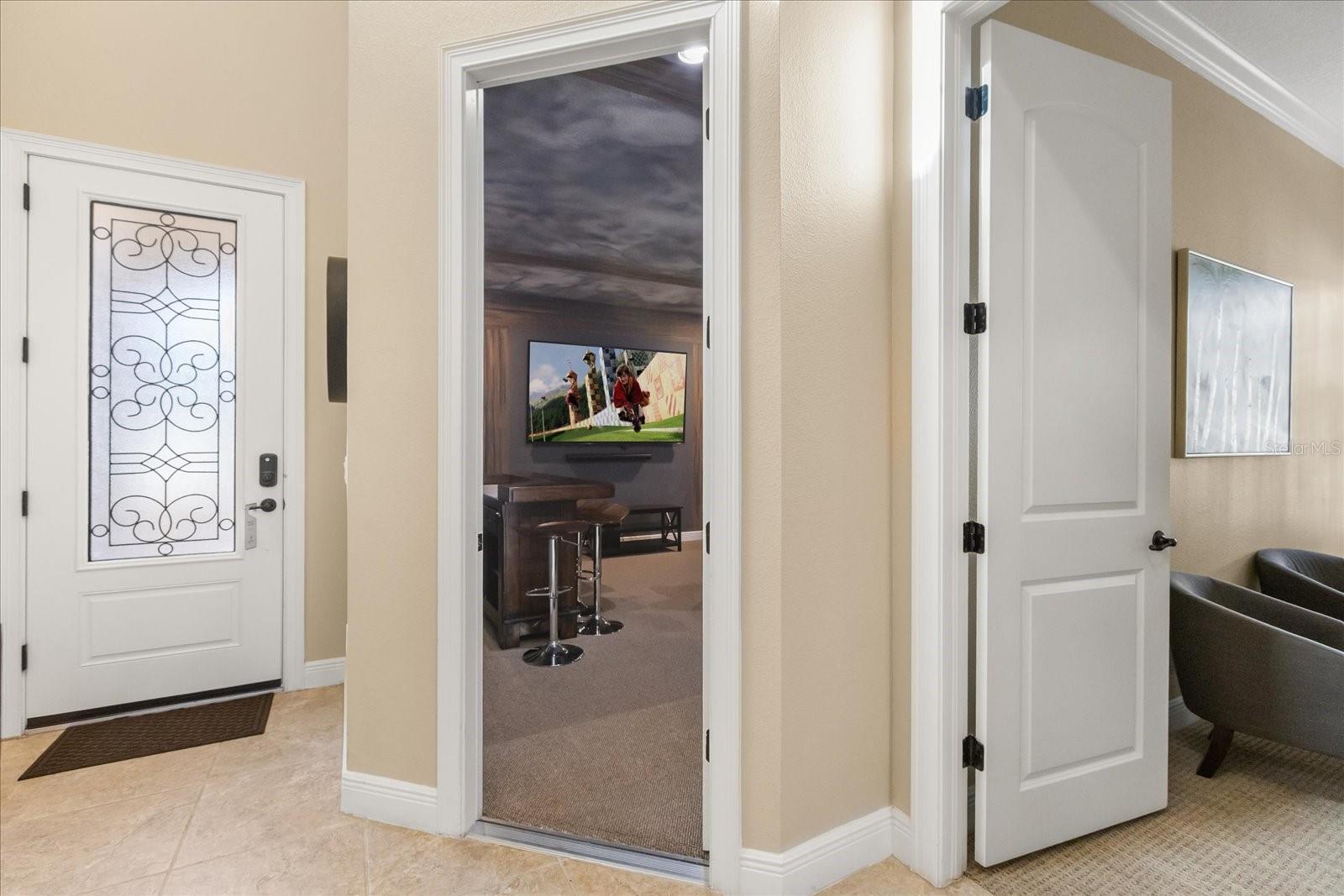 Image 8 of 78 For 989 Desert Mountain Court