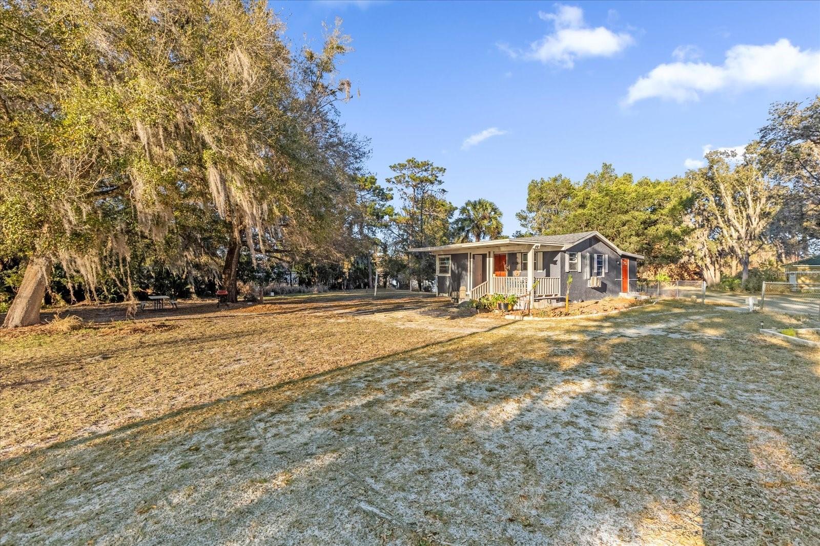 Image 17 of 39 For 585 Doctors Drive