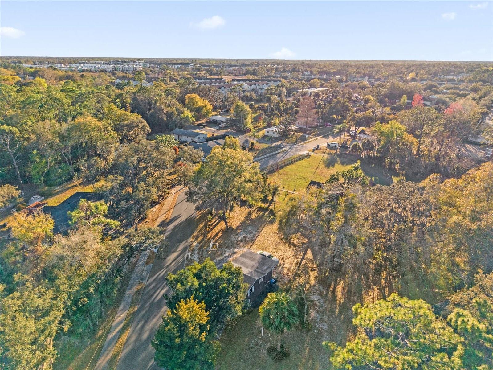 Image 23 of 39 For 585 Doctors Drive