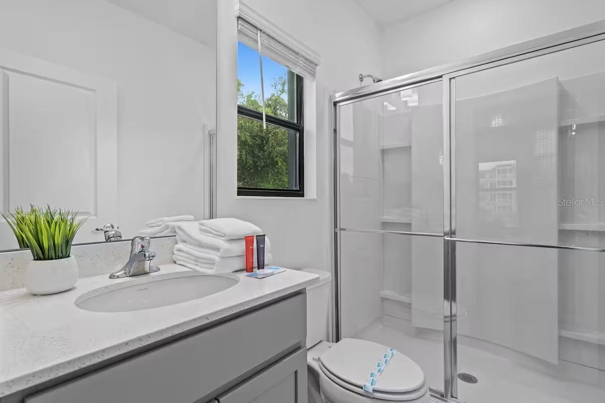 Image 21 of 68 For 10437 Ebb Tide Lane