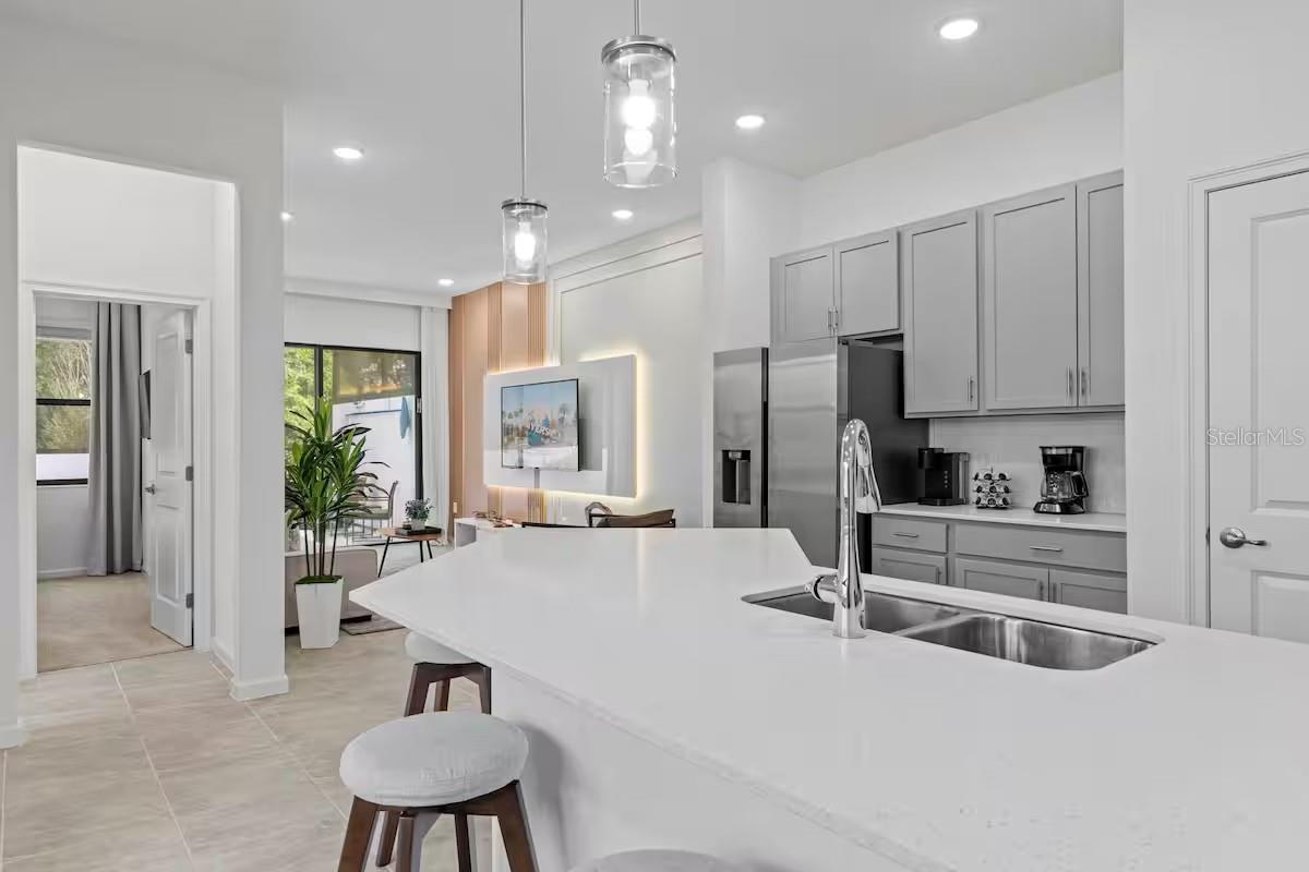 Image 5 of 68 For 10437 Ebb Tide Lane