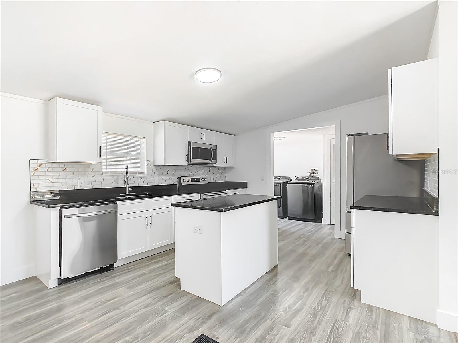 Image 16 of 56 For 3564 Reagan Boulevard