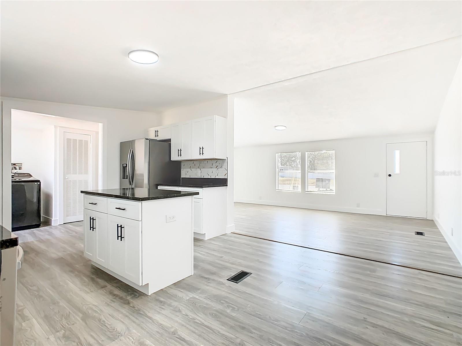 Image 19 of 56 For 3564 Reagan Boulevard