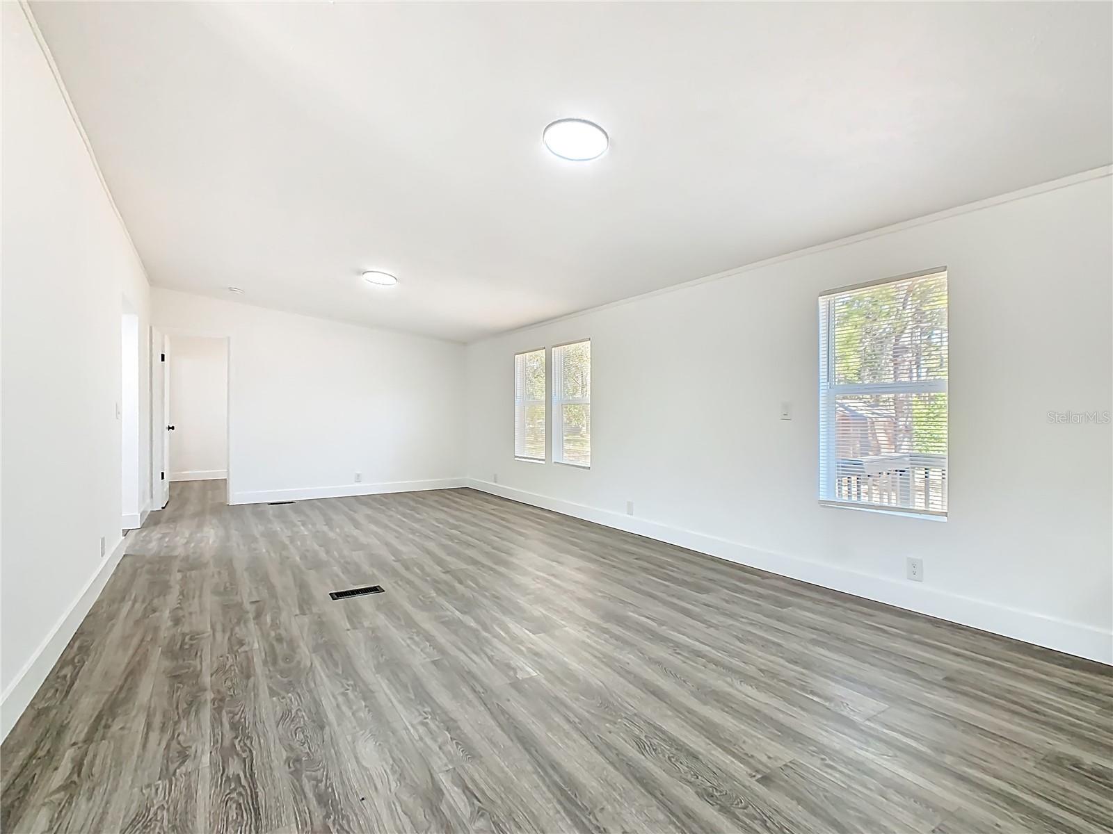 Image 24 of 56 For 3564 Reagan Boulevard