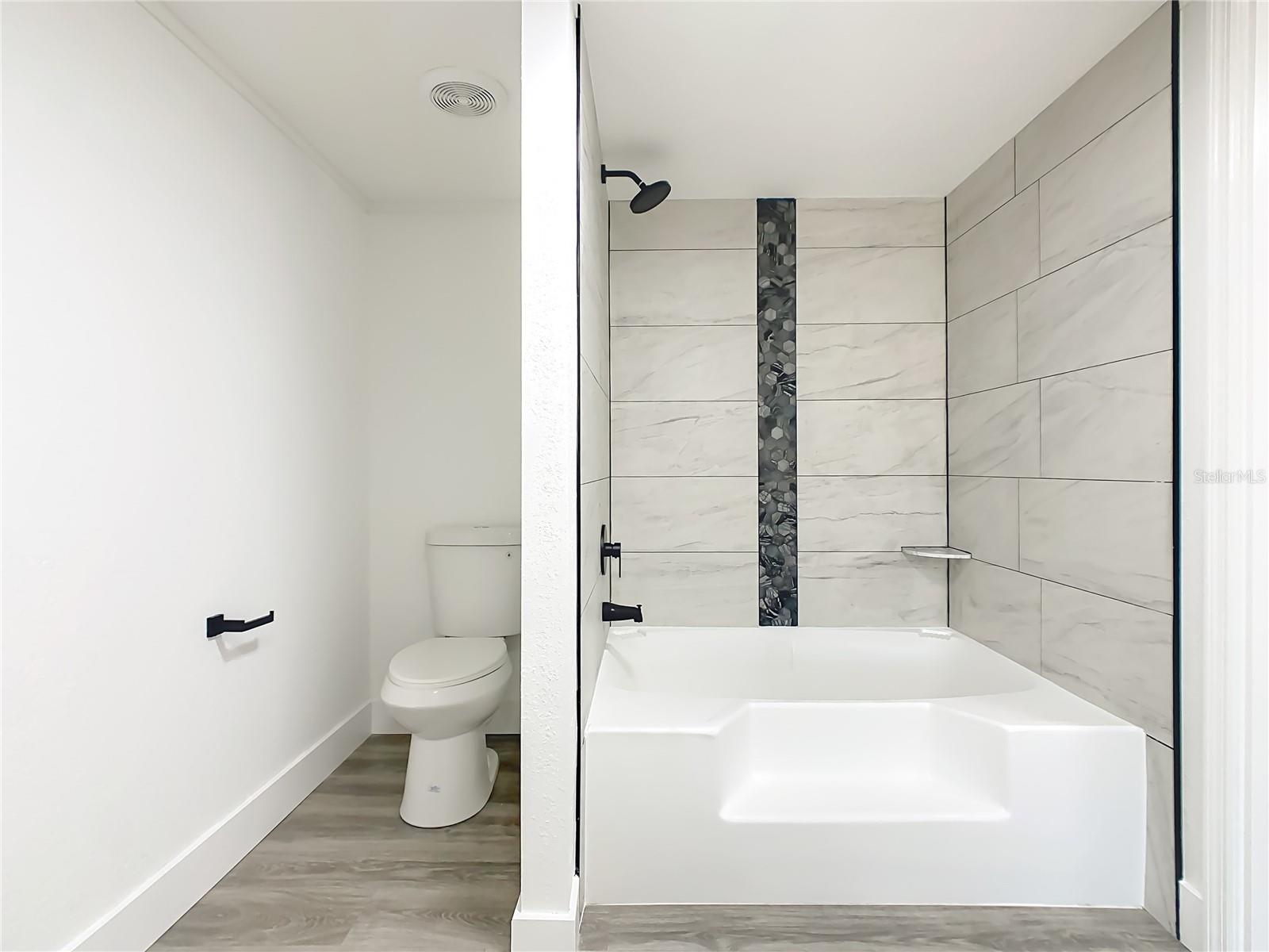 Image 34 of 56 For 3564 Reagan Boulevard