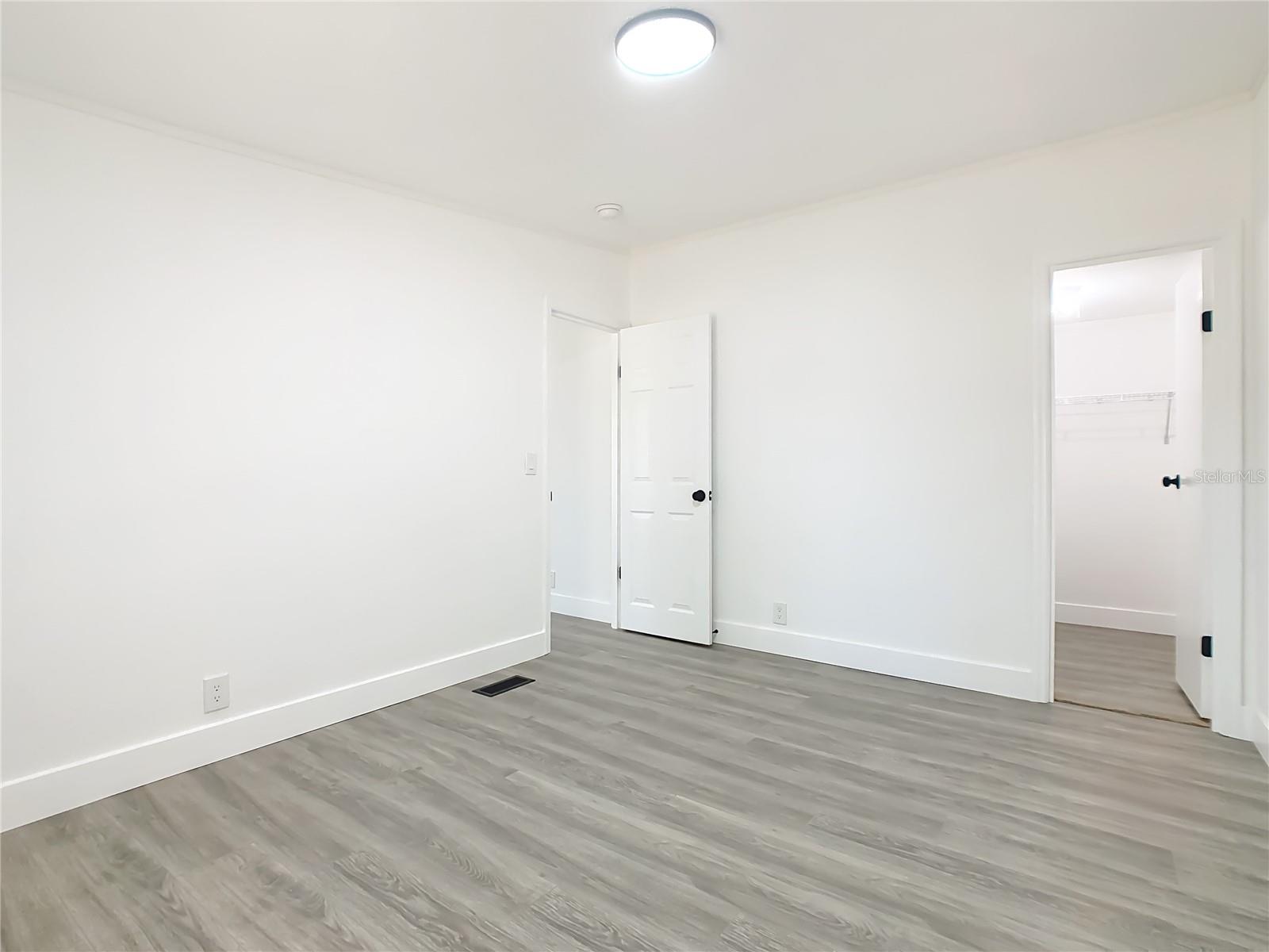 Image 39 of 56 For 3564 Reagan Boulevard