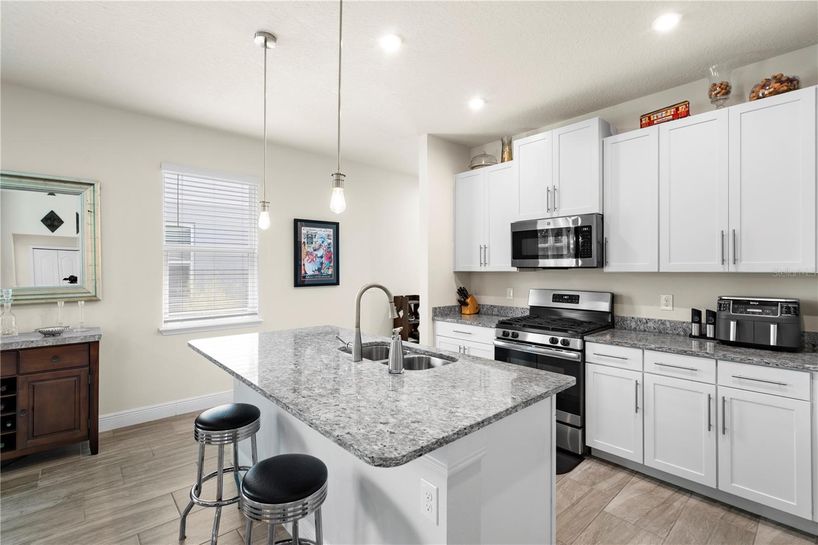 Image 6 of 22 For 1529 Chelsea Manor Circle