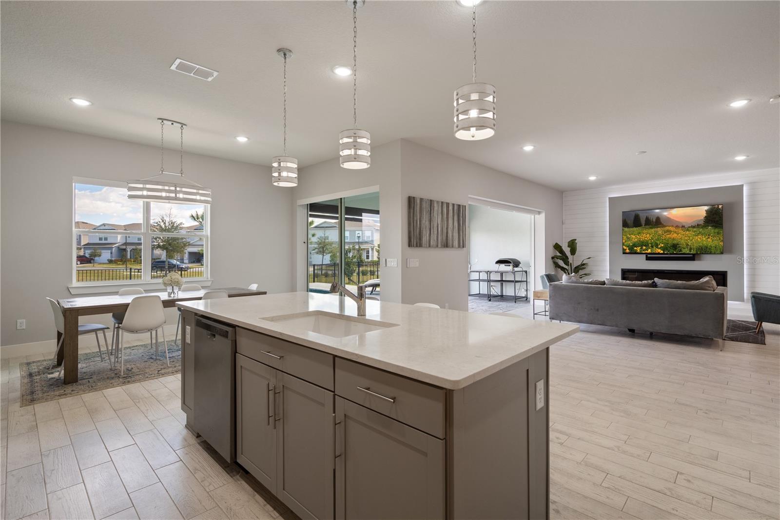 Image 11 of 52 For 13363 Panama Beach Court