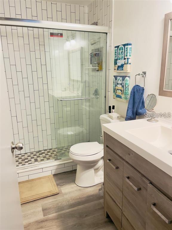 Image 8 of 12 For 2500 Woodgate Boulevard 203