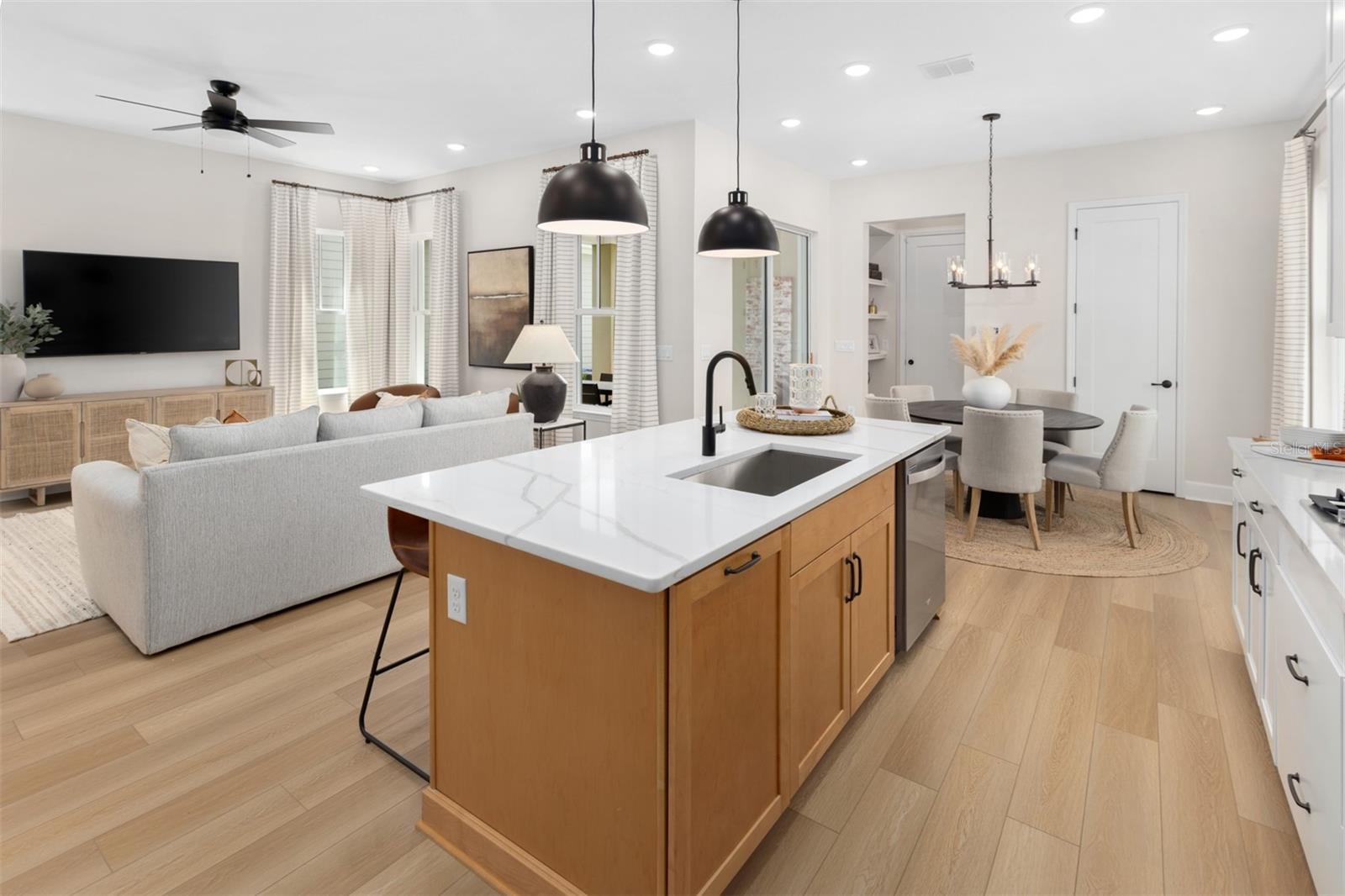 Image 13 of 35 For 2577 Celebration Boulevard