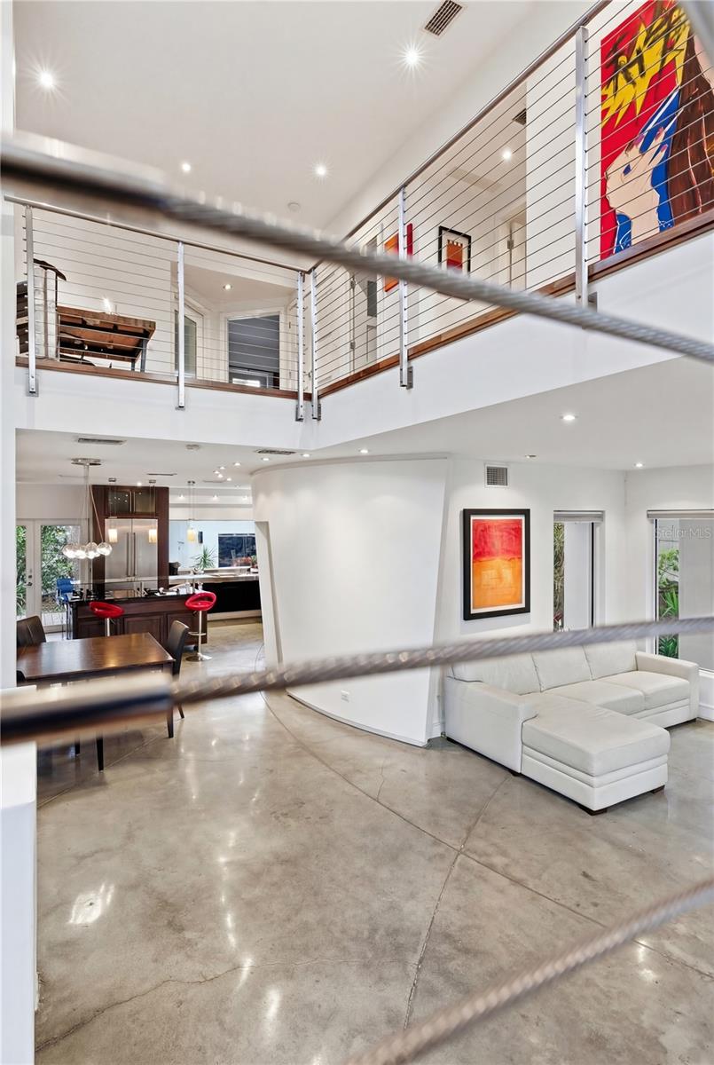 Listing photo id 15 for 6108 Elkins Avenue